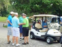 a-successful-champ-surrounds-himself-with-good-golfers-what-happened-in-this-photo-rick